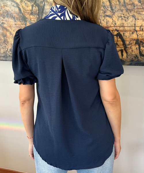 BLUSA CATANIA AZUL CUELLO ESTAMPADO