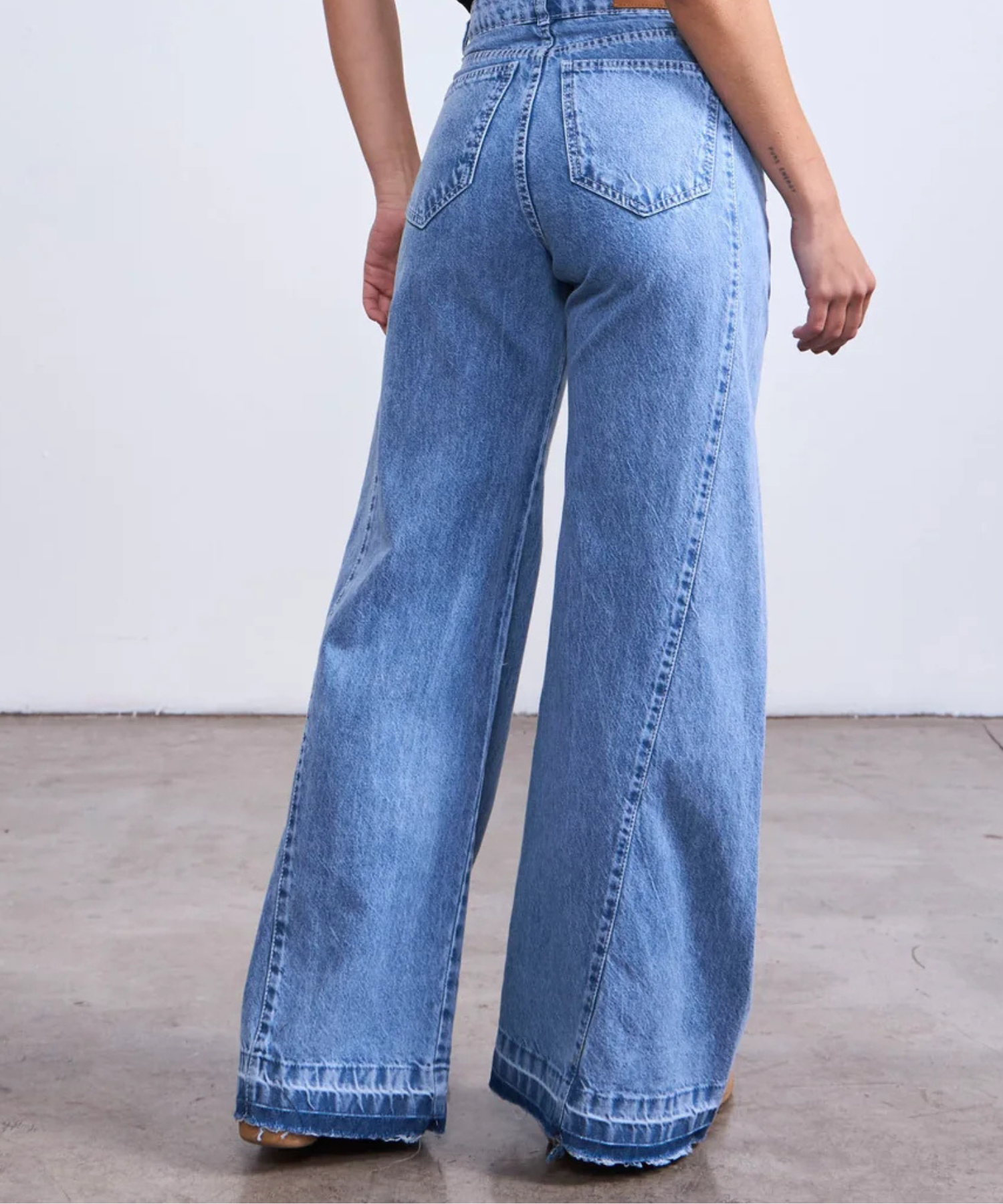 JEANS PALAZZO NÁPOLES