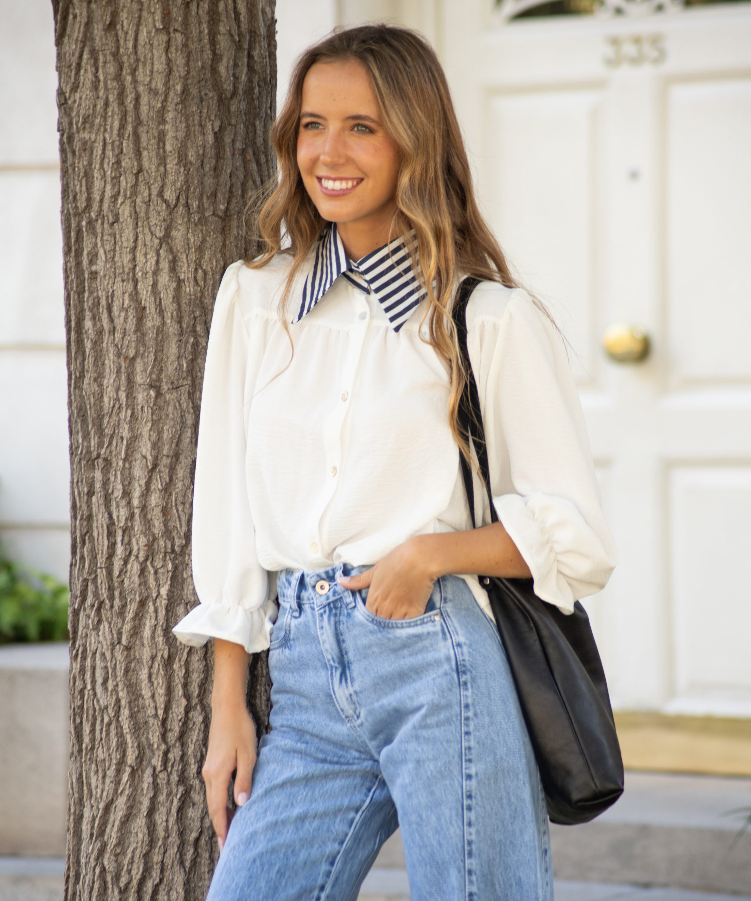 BLUSA TOSCANA BLANCA CUELLO LINEAS